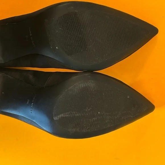 Nine West Black Pumps with Pearl Embellishments - Picture 5 of 13